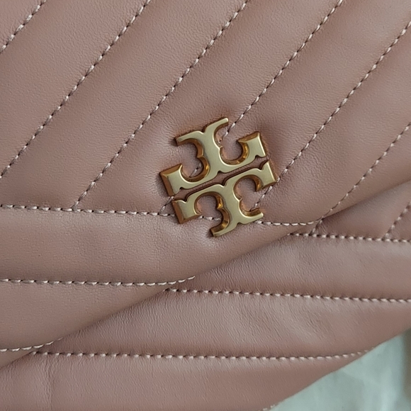 TORY BURCH New Kira Chevron Small Convertible Shoulder Bag - Pink - Picture 5 of 16